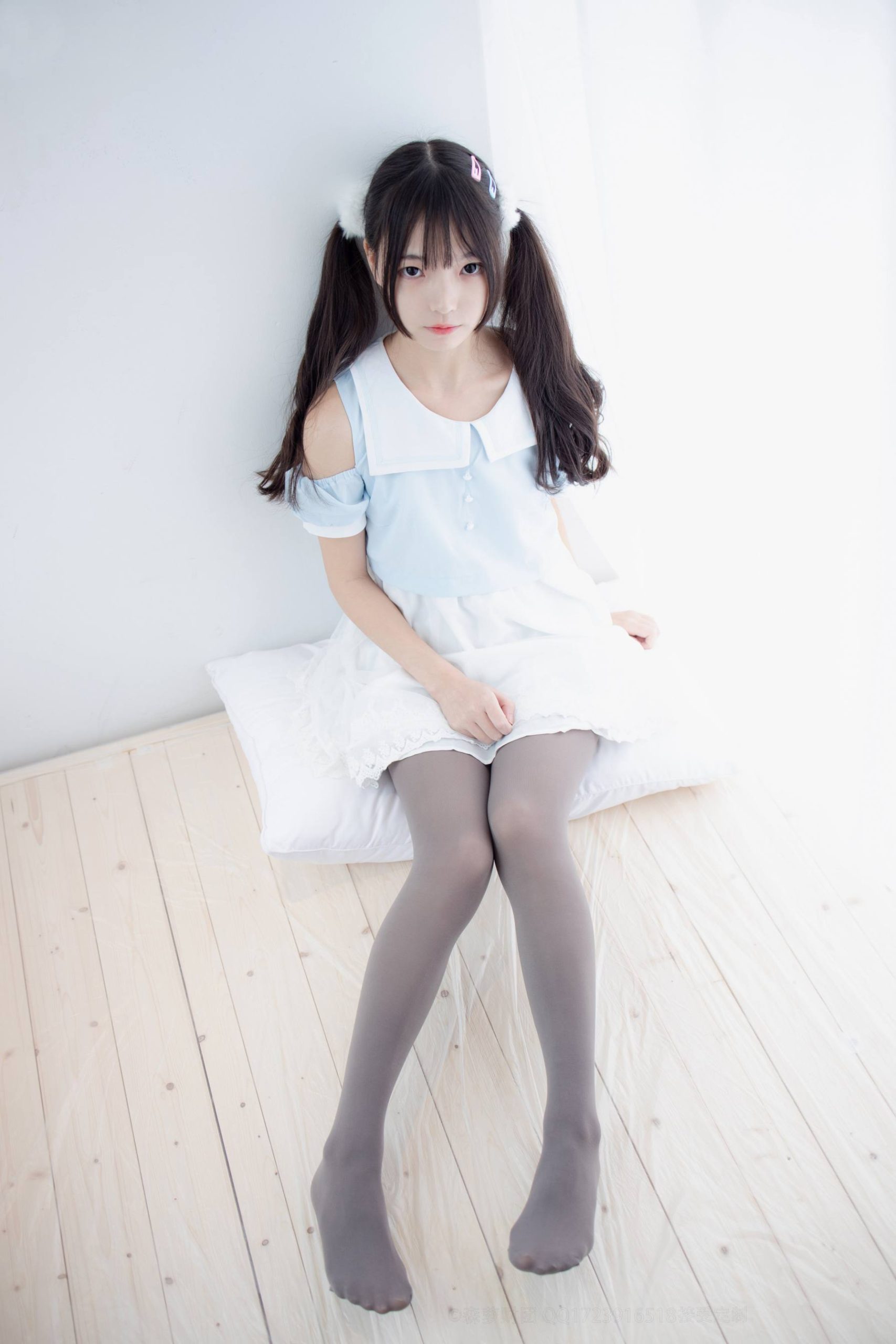 图片[2]-超级甜美的灰丝小姑娘【86P】20005-JK图库