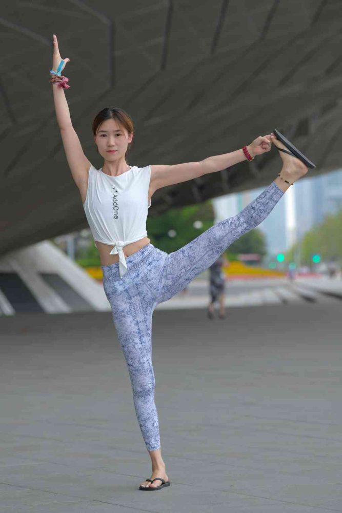 表演瑜伽的女孩【176P】04017-JK图库