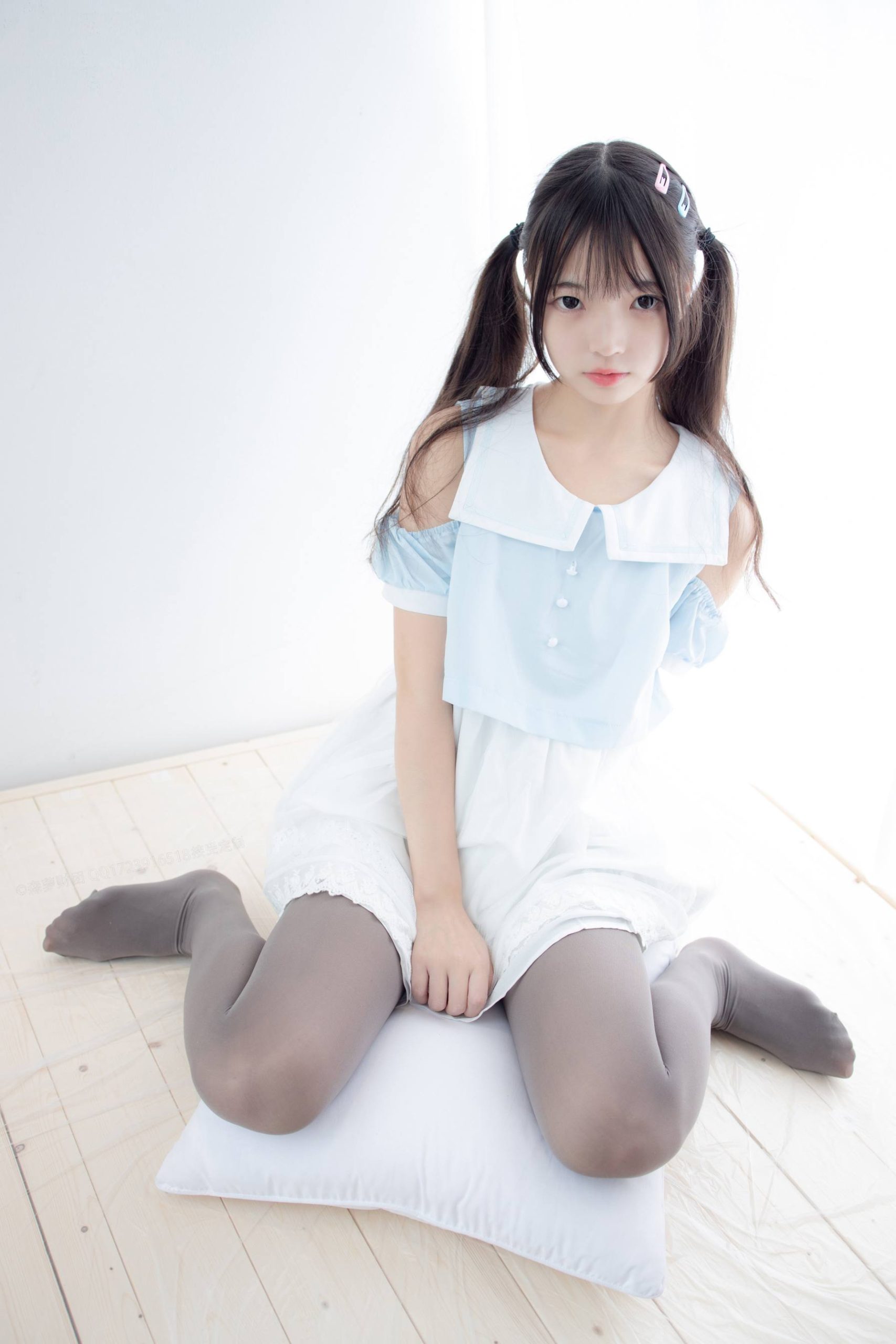 图片[5]-超级甜美的灰丝小姑娘【86P】20005-JK图库