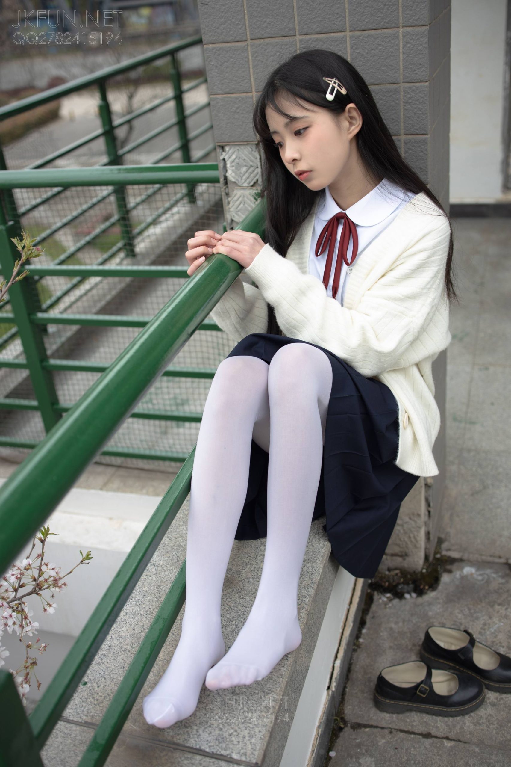 图片[5]-甜美可人的白丝姑娘【127P】20011-JK图库