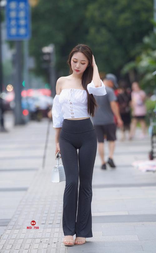 图片[1]-身材非常哇塞的瑜伽裤女孩  J1333 521P6V-21.6GB-JK图库