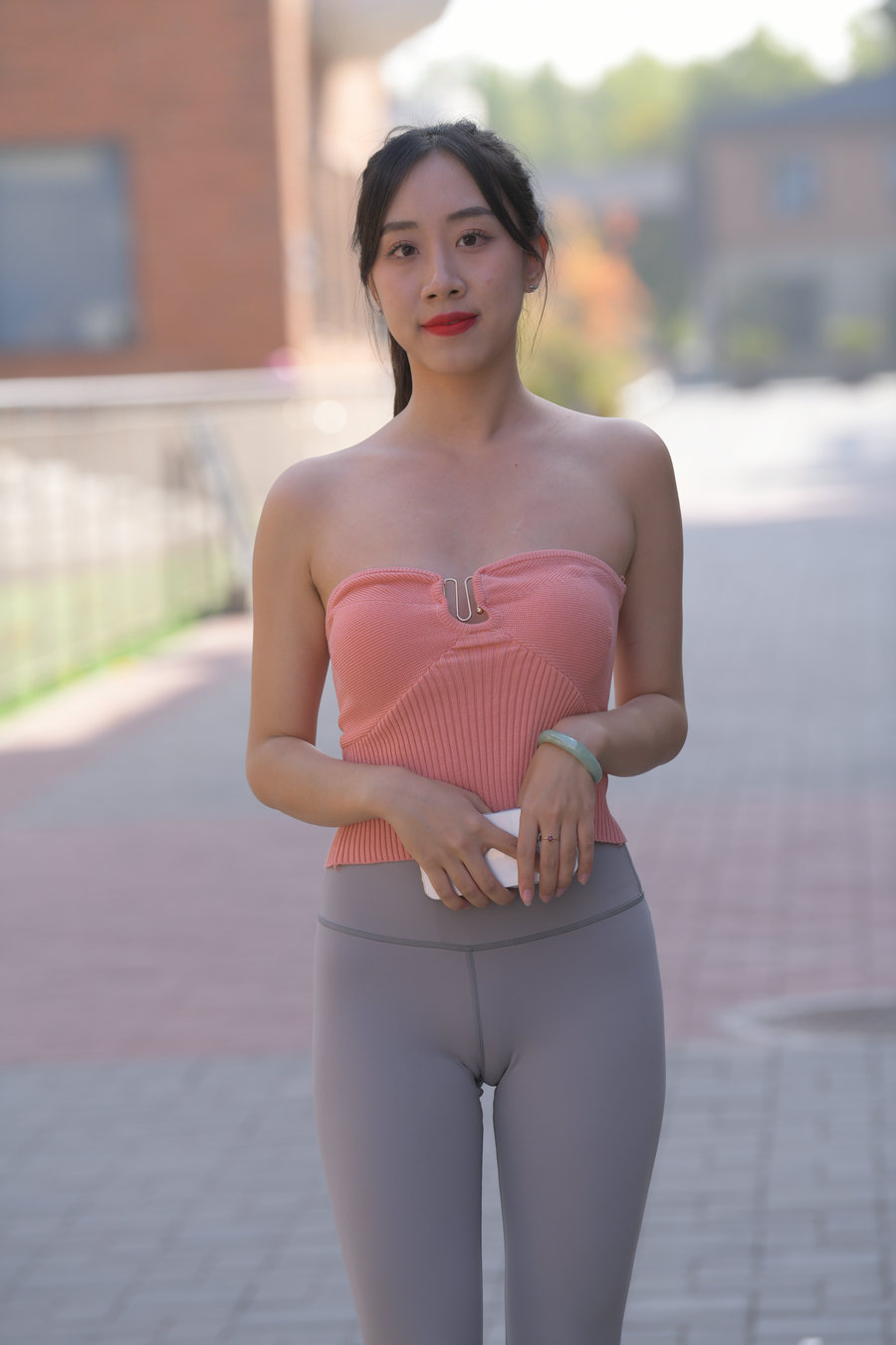 图片[1]-灰色瑜伽裤女孩J4905 522P1V-25.8GB-JK图库