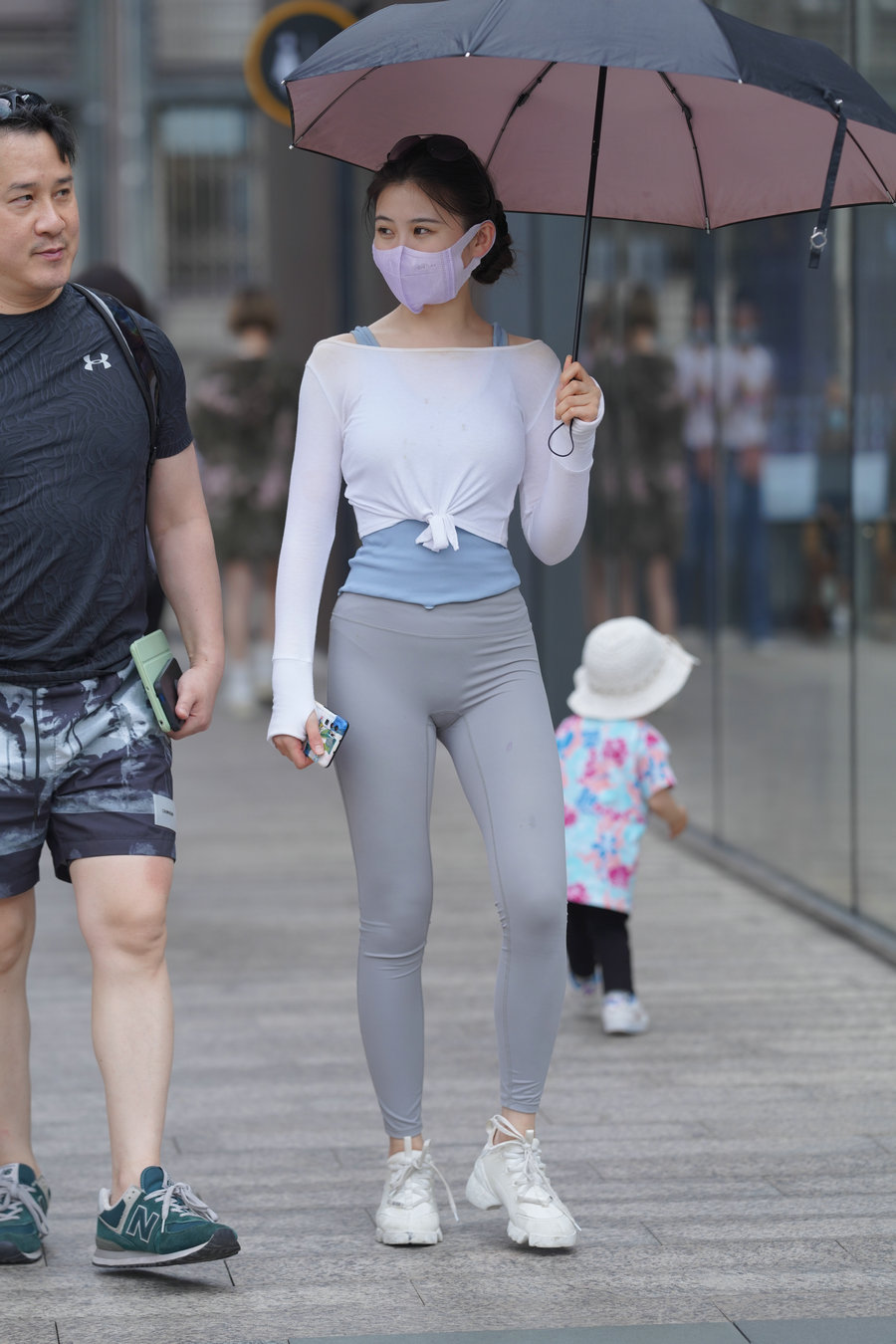 图片[1]-街拍逛街的瑜伽裤小女人  J2874 36P-469MB-JK图库