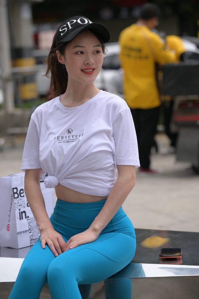图片[2]-蓝色瑜伽裤阳光女孩J2095 611P1V-21.8GB-JK图库