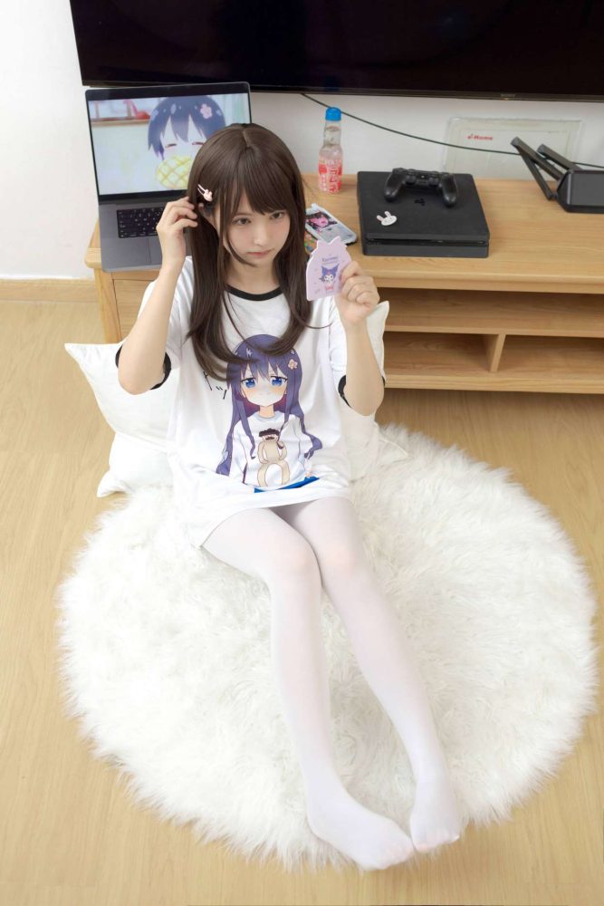 二次元白丝美少女【69P】20027-JK图库