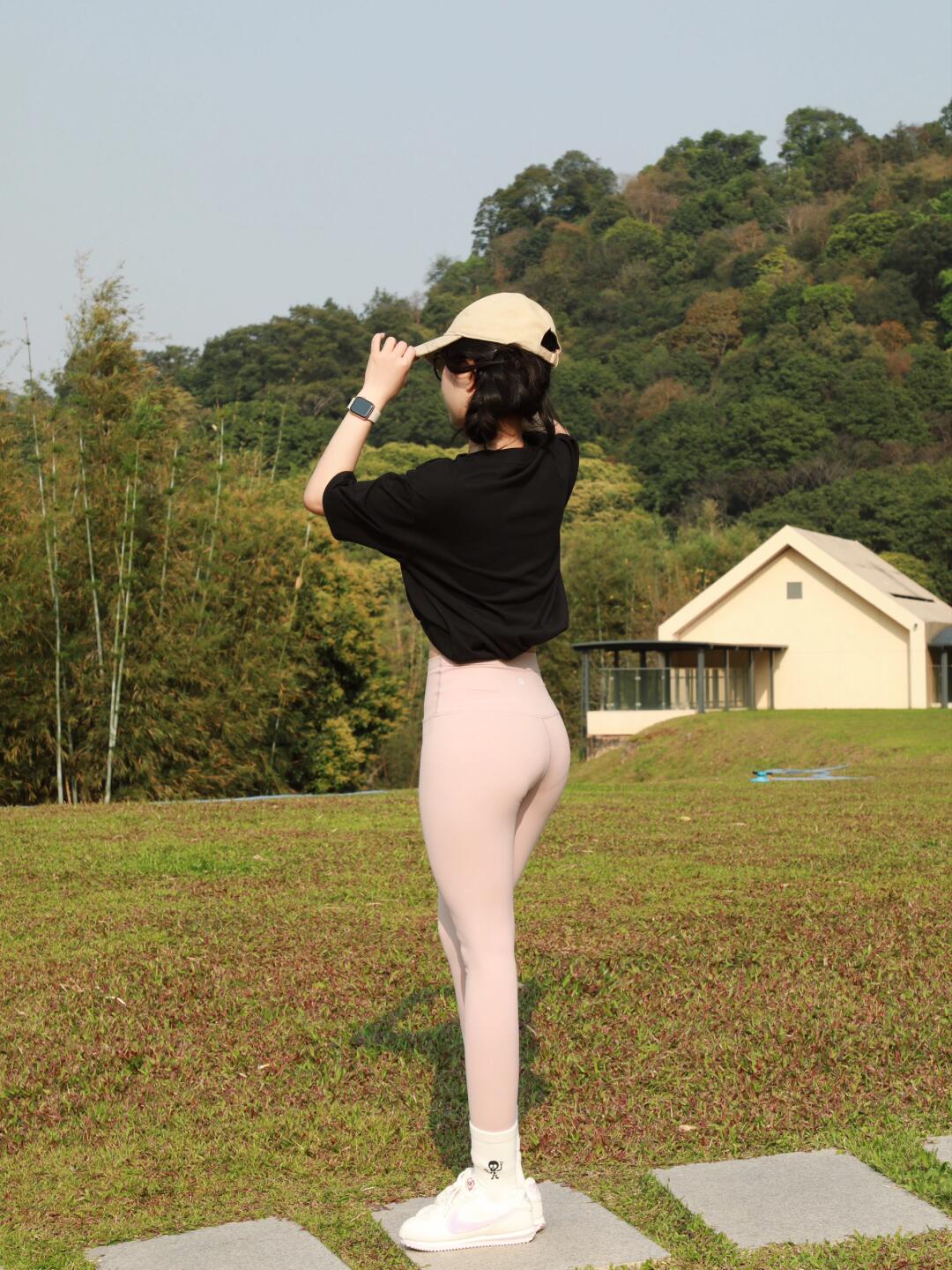图片[2]-喜欢瑜伽的阳光快乐女孩【135P】04042-JK图库