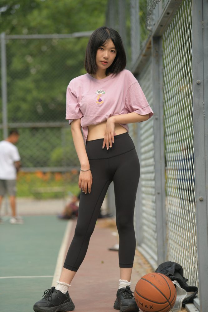 图片[3]-穿瑜伽裤打篮球的大三女孩J2198 463P1V-18.6GB-JK图库