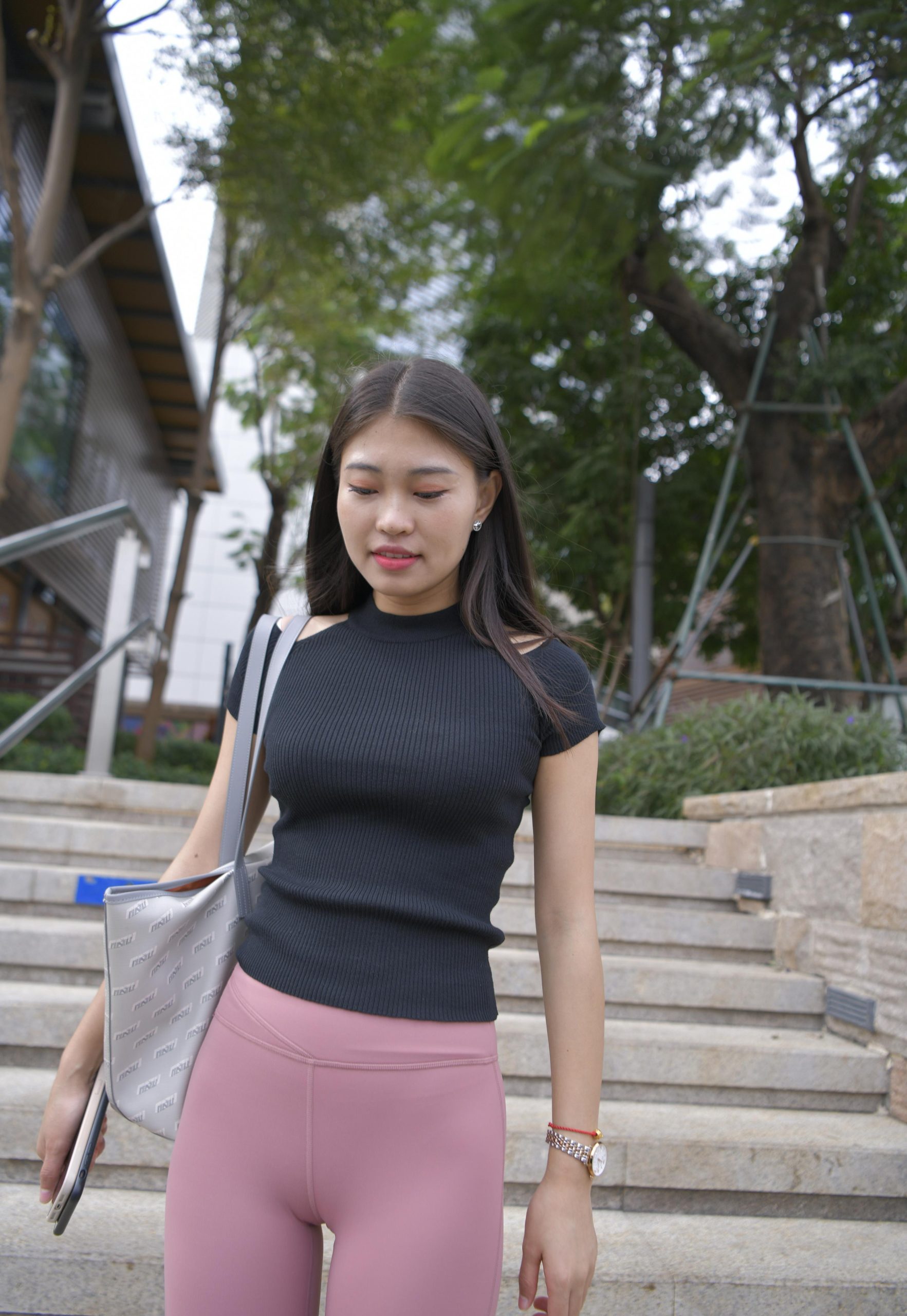 图片[2]-走在街头的瑜伽裤小女人 J1530 213P1V-9.18GB-JK图库