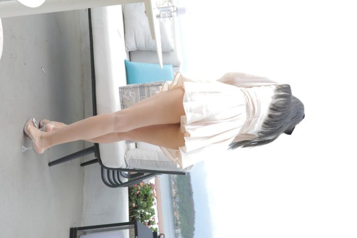 戴黑色蝴蝶结的长发女孩【369P】00027-JK图库
