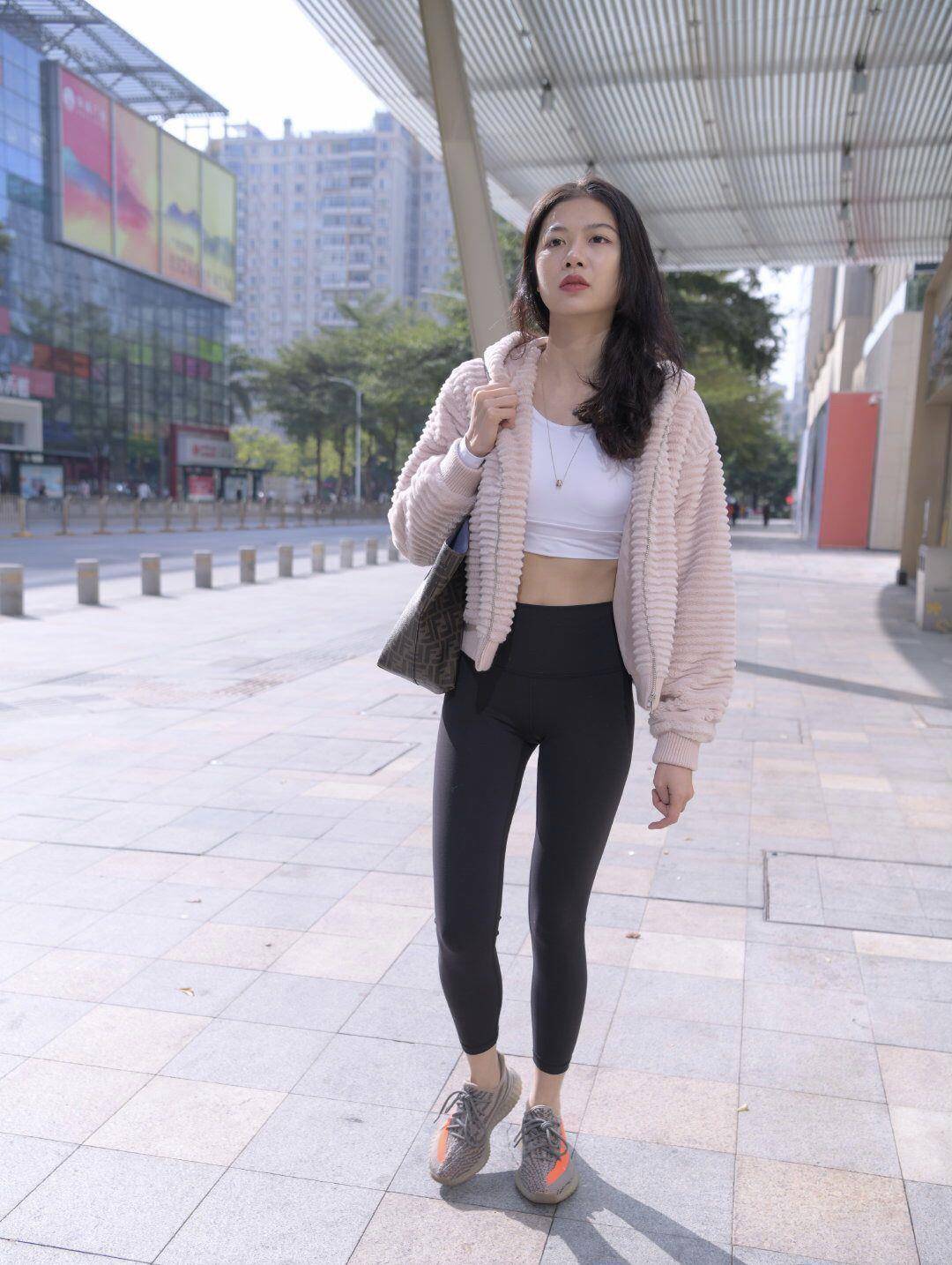 图片[3]-逛街的紧身瑜伽裤女孩 J1455 411P2V-26.6GB-JK图库
