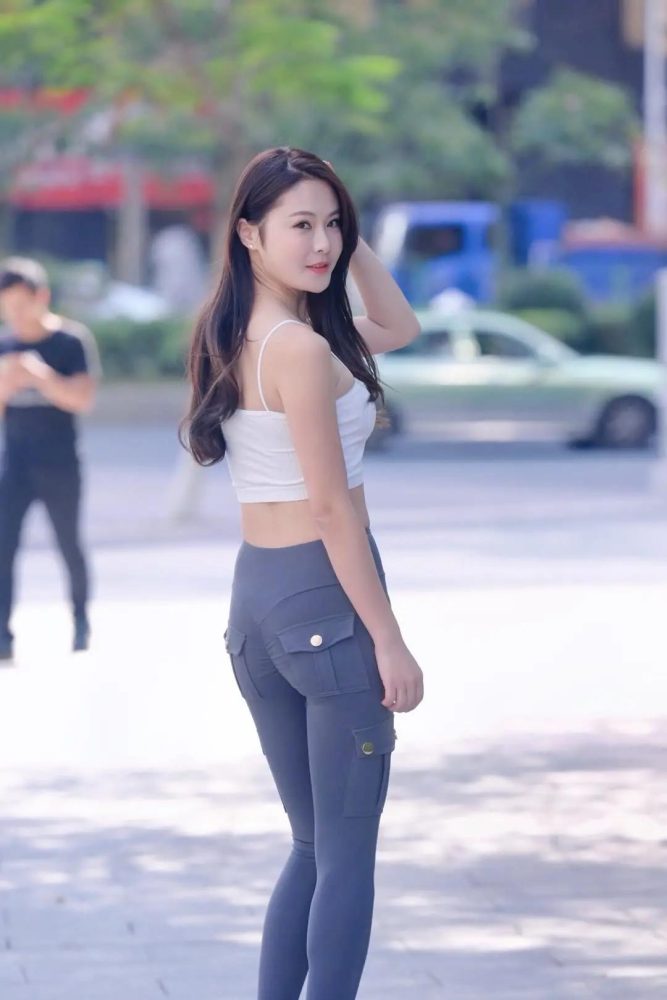 紧身牛仔裤小女人 J1746 562P-12.8GB-JK图库