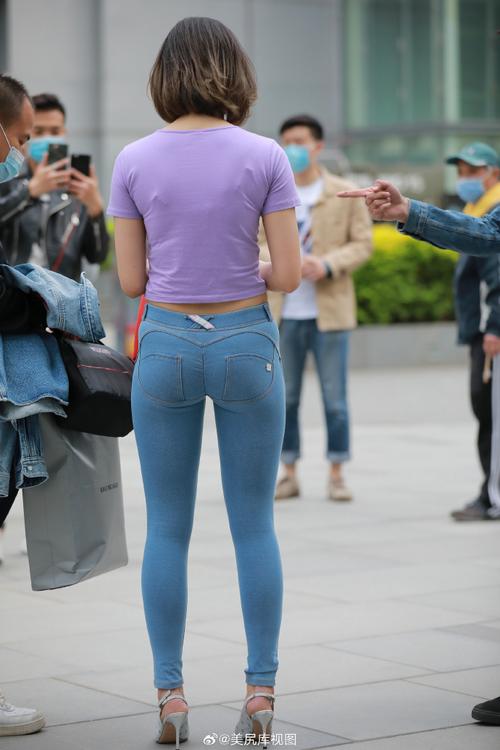 图片[4]-爱笑的短发紧身牛仔裤姑娘J1911 114P12V-7.29GB-JK图库