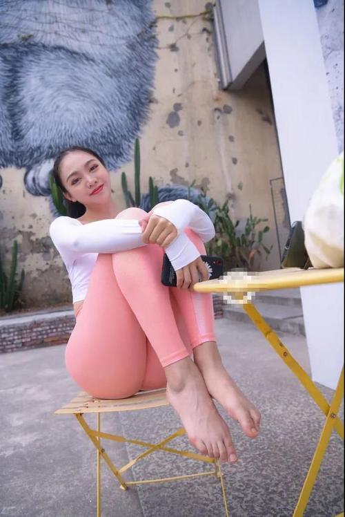 图片[3]-粉色紧身裤漂亮女孩 J1433 749P1V-20.0GB-JK图库