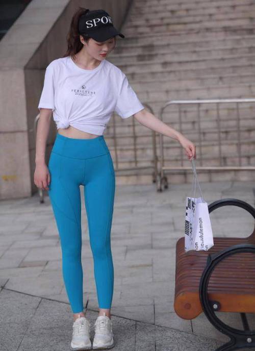 图片[3]-蓝色瑜伽裤阳光女孩J2095 611P1V-21.8GB-JK图库