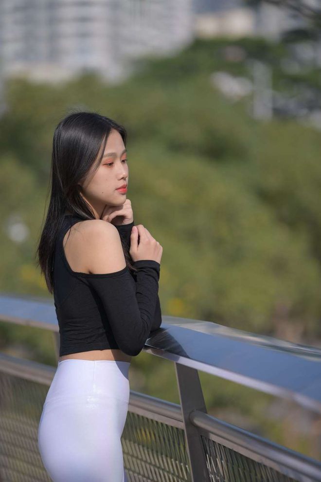 图片[4]-穿紧身白裤的端庄女孩 J1436 674P1V-22.2GB-JK图库