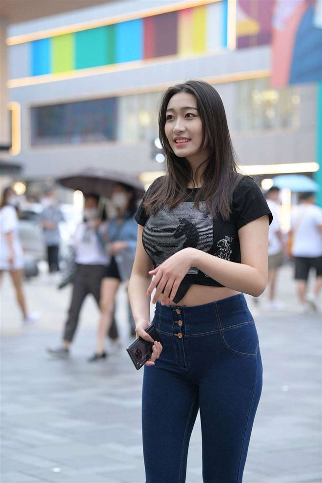 图片[3]-紧身牛仔裤女人J2784 240P-6.66GB-JK图库