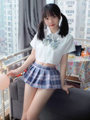 图片[7]-网格丝袜的清纯双马尾小姑娘-JK图库